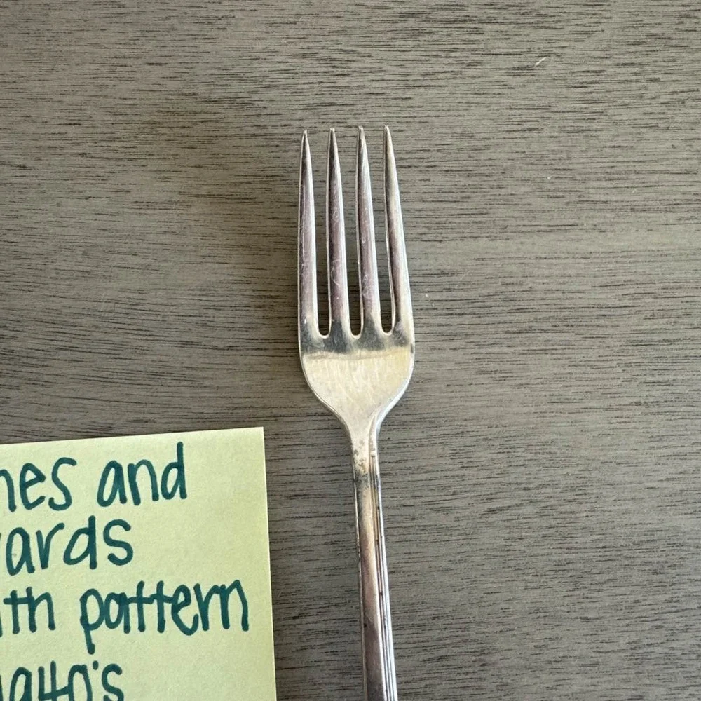 Holmes & Edwards Inlaid Youth Pattern 1940s Silverplate Fork‎ Flatware
